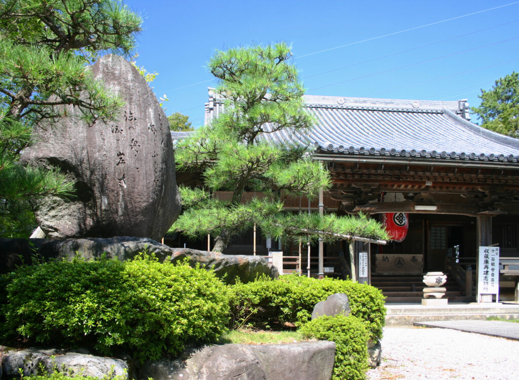 渡岸寺観音堂（向源寺）