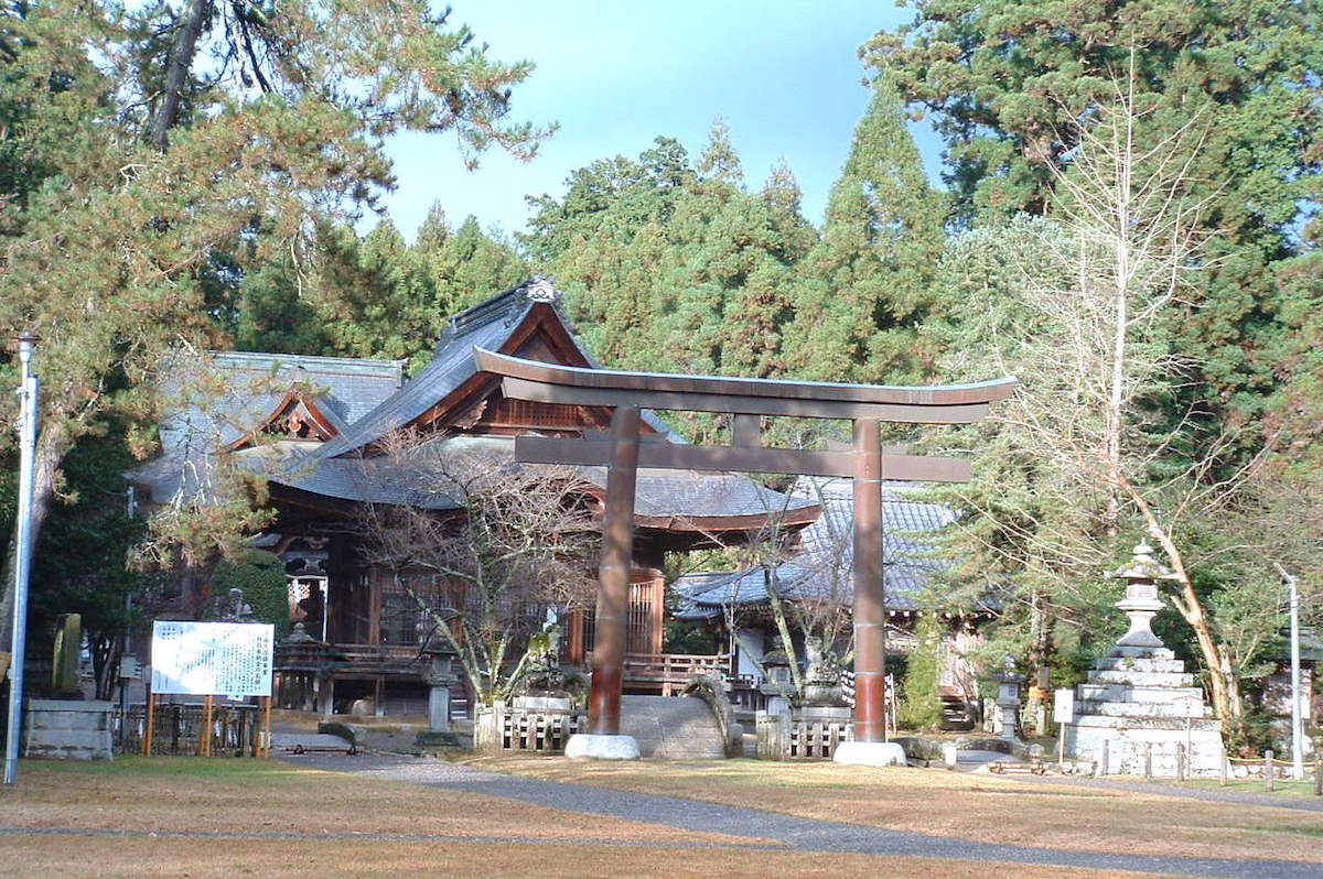 馬見岡綿向神社