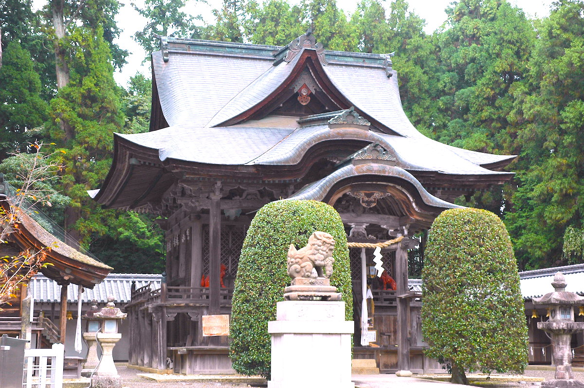 馬見岡綿向神社