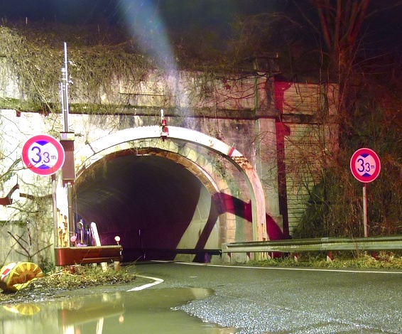 百瀬川隧道