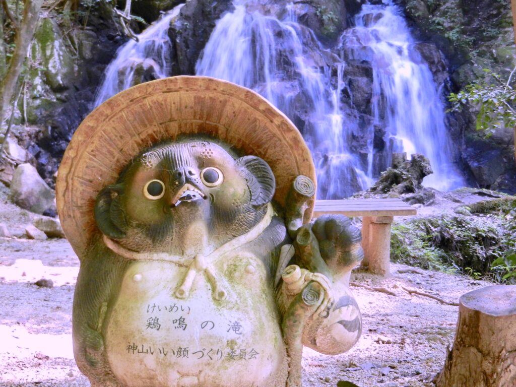 鶏鳴の滝