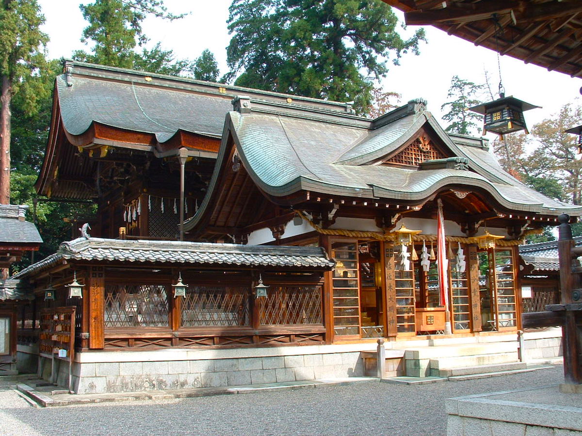 沙沙貴神社
