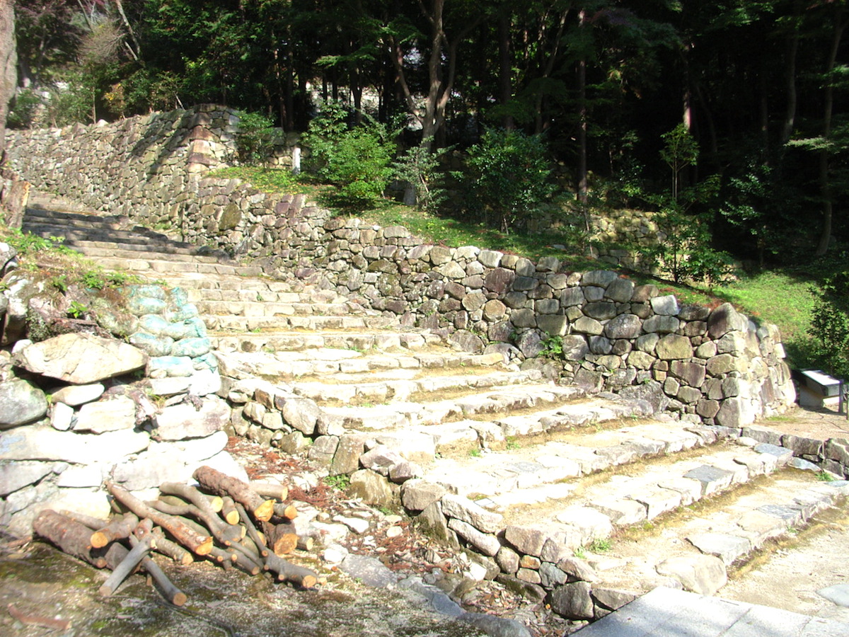 安土城 大手道