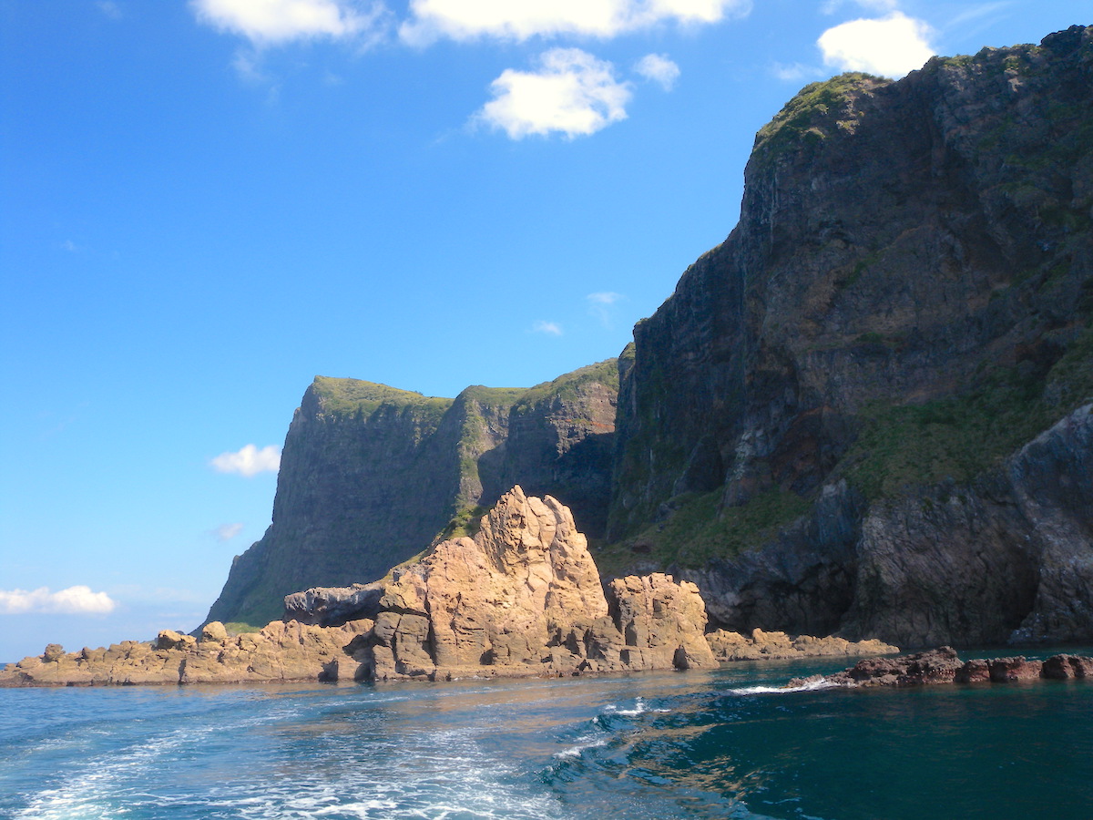 国賀海岸めぐり観光船