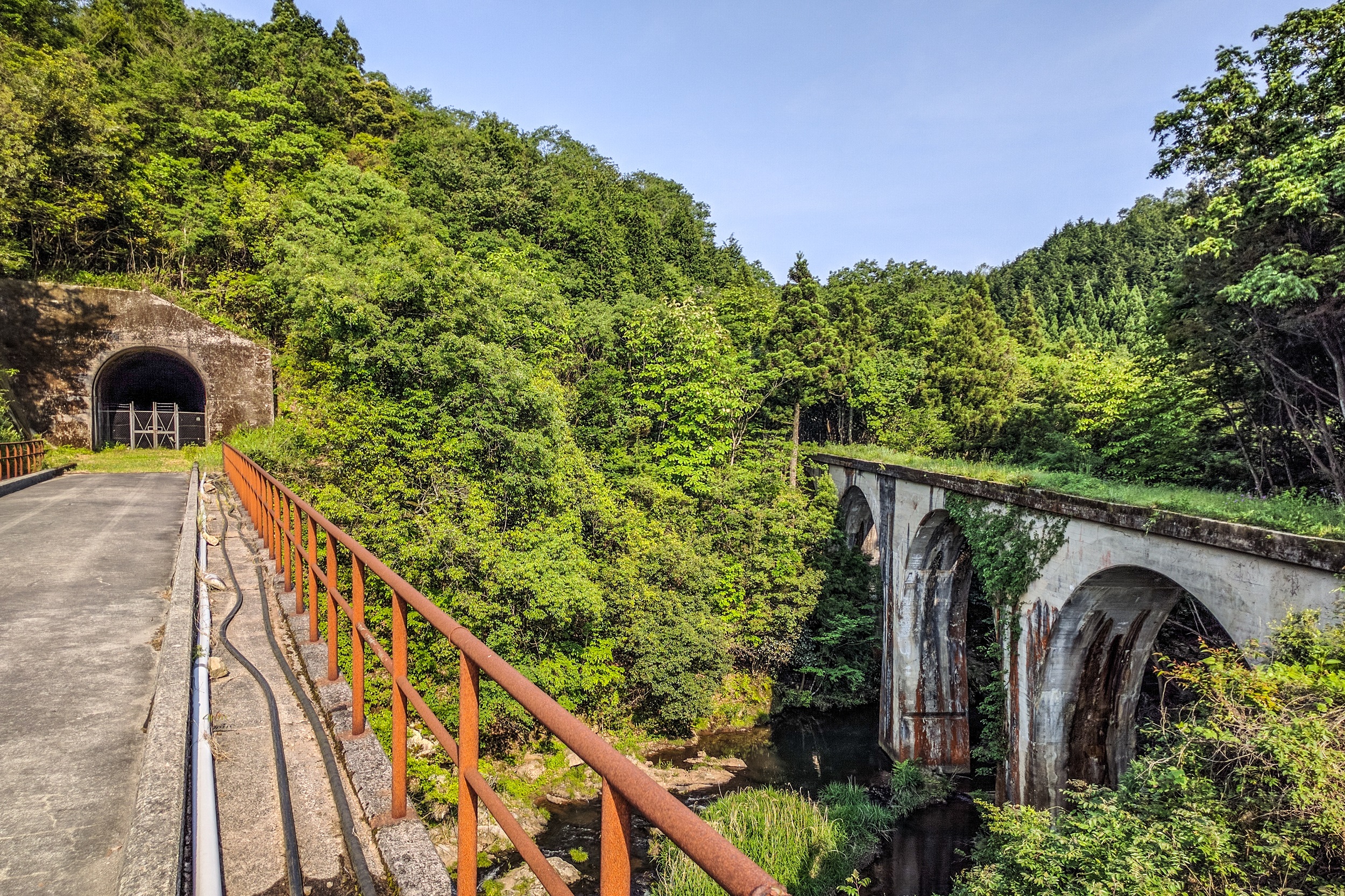 広浜鉄道今福線遺構　第一下府川橋梁・4連アーチ橋