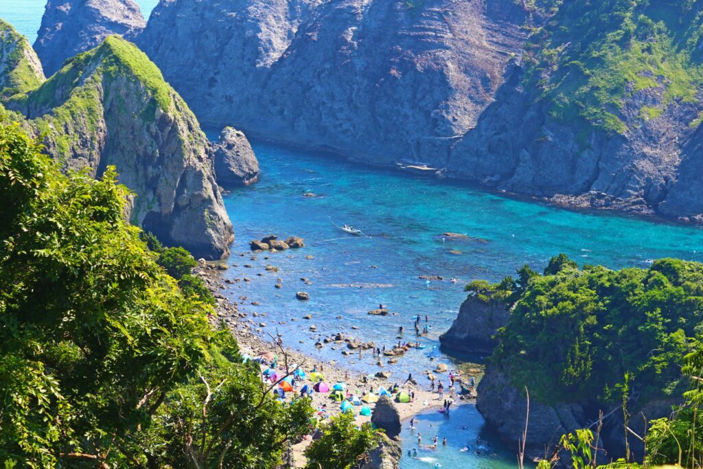 奥石廊海岸（あいあい岬）