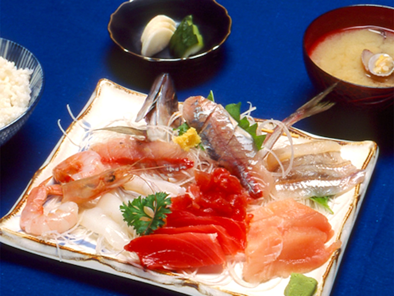の一食堂