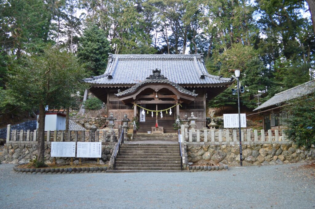 渭伊神社