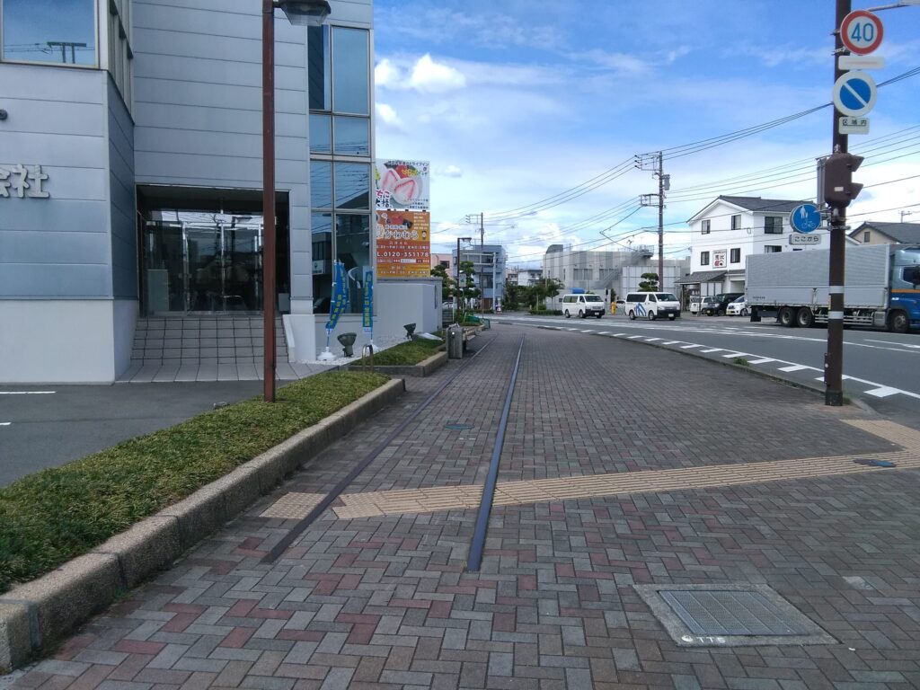 蛇松緑道（国鉄沼津港線廃線跡）