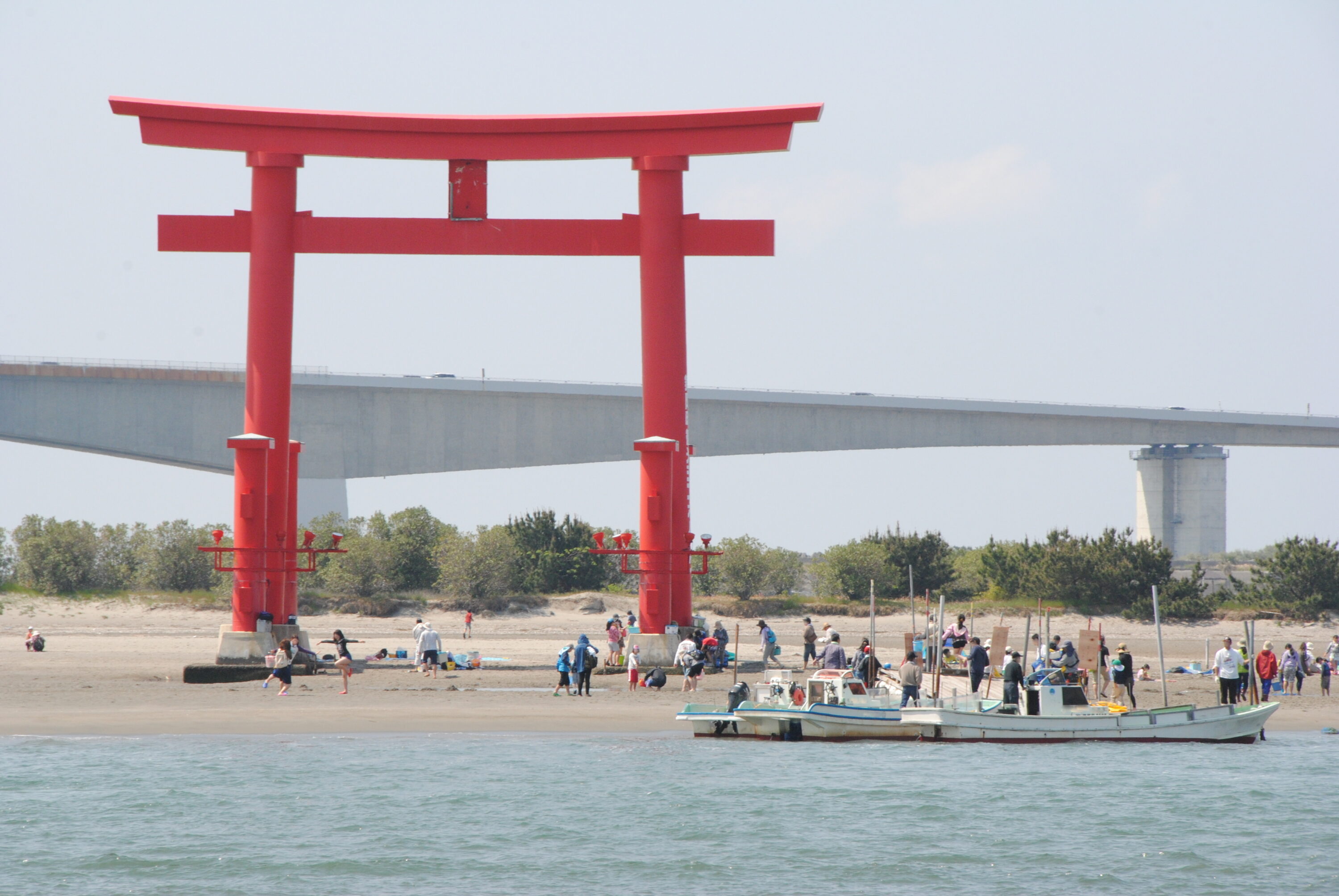 弁天島観光シンボルタワー（赤鳥居）