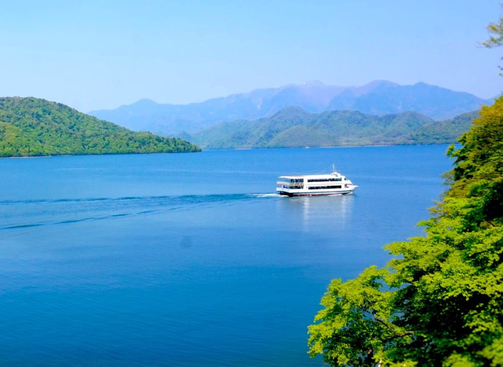 中禅寺湖遊覧船