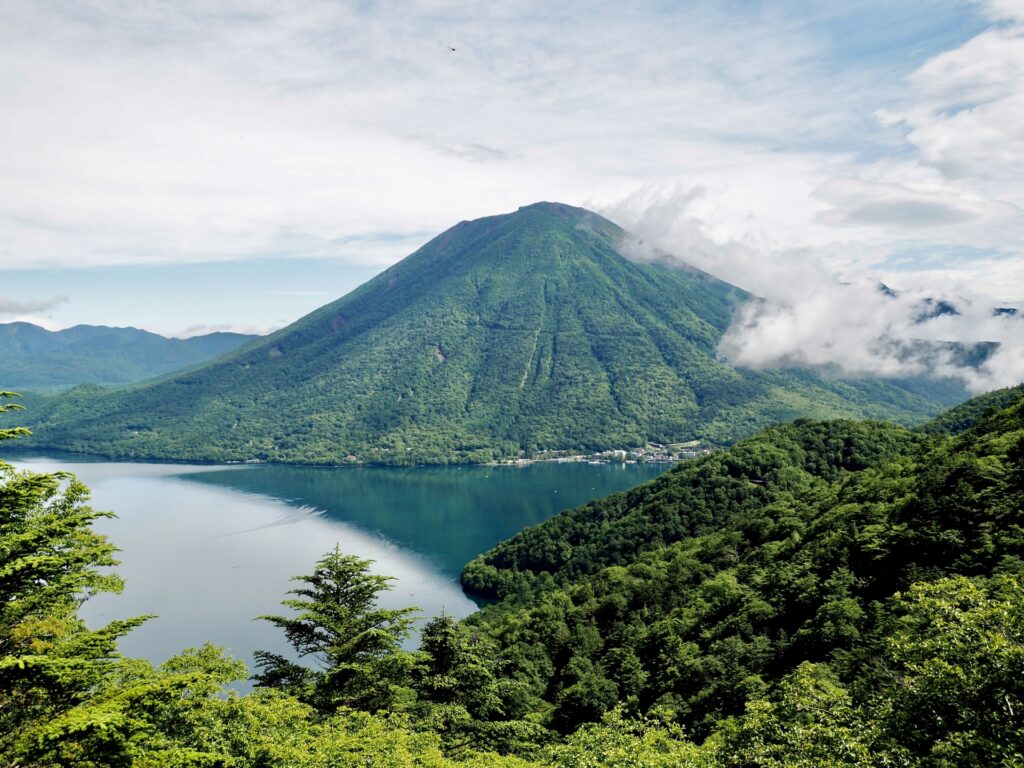 中禅寺湖スカイライン・中禅寺湖展望台