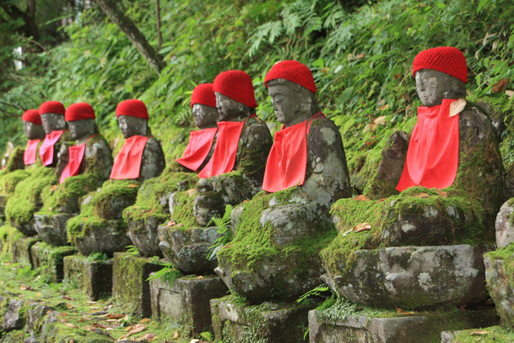 並び地蔵（化け地蔵）