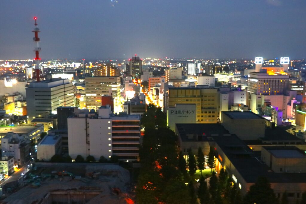 栃木県庁本館15階・展望ロビー