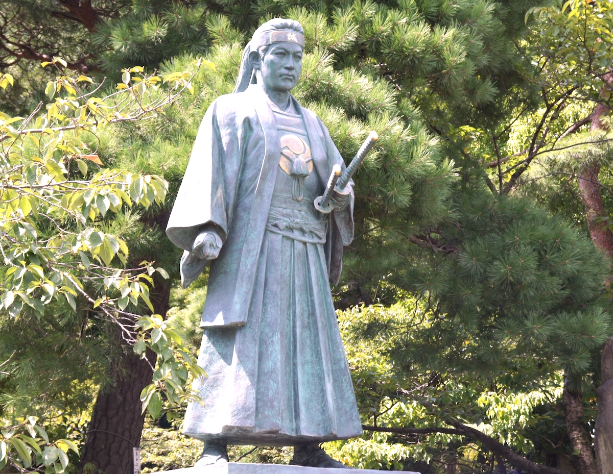 土方歳三像