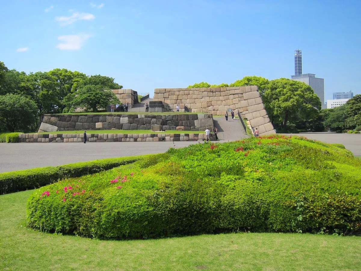 江戸城本丸・大奥跡 （皇居東御苑）