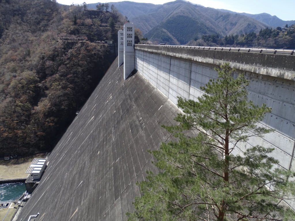 小河内ダム