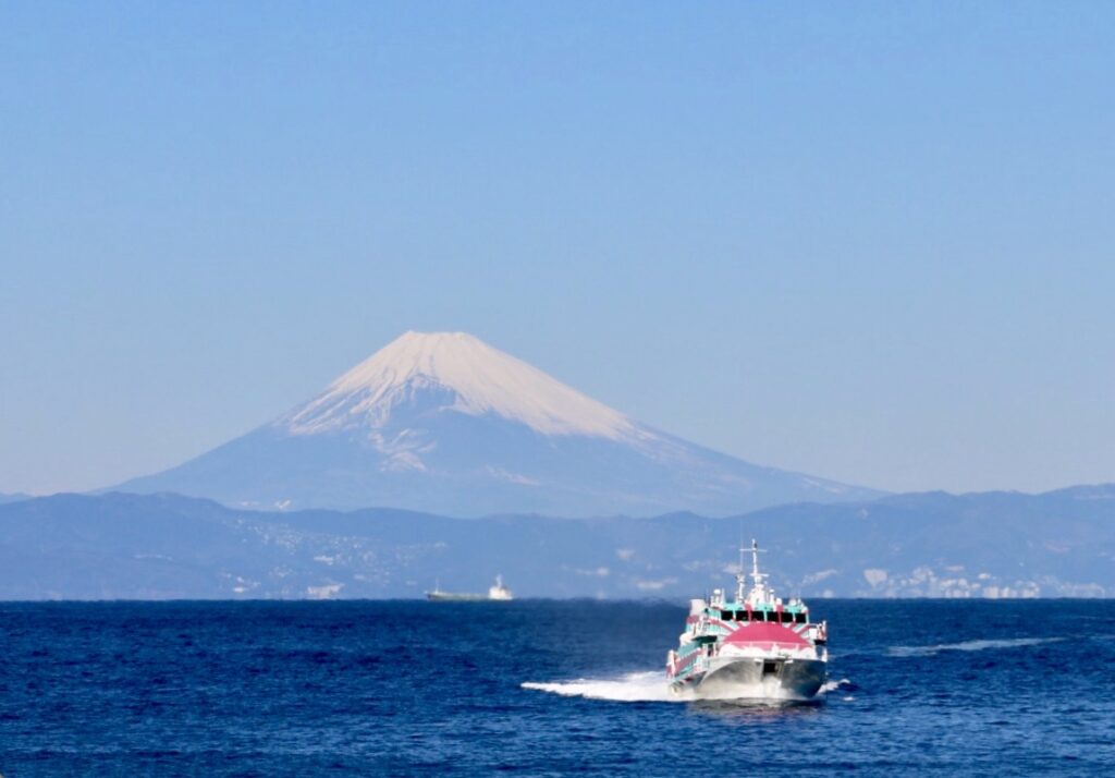 伊豆大島・岡田港
