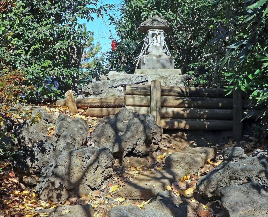 氷川神社富士塚（大松の富士塚）