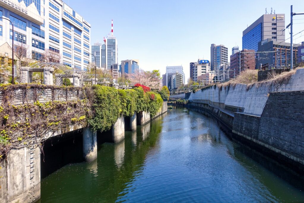 神田川・お茶の水分水路