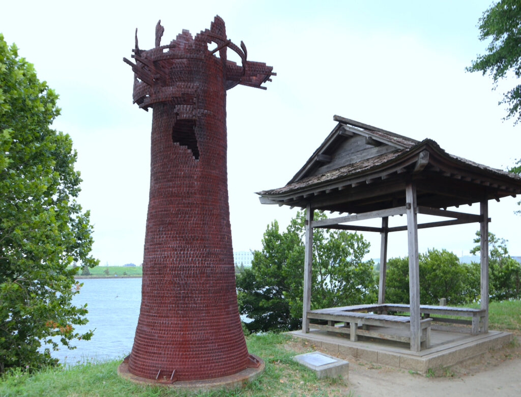 旧岩淵水門（赤水門）