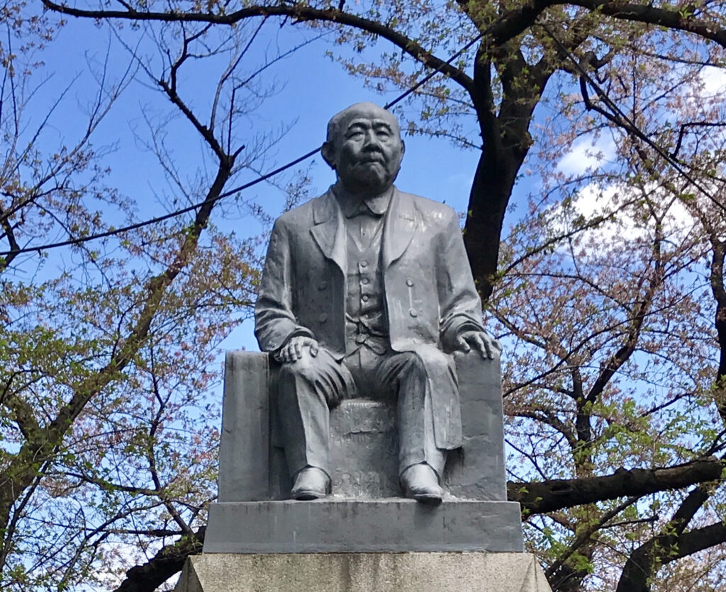 旧養育院長渋沢栄一銅像