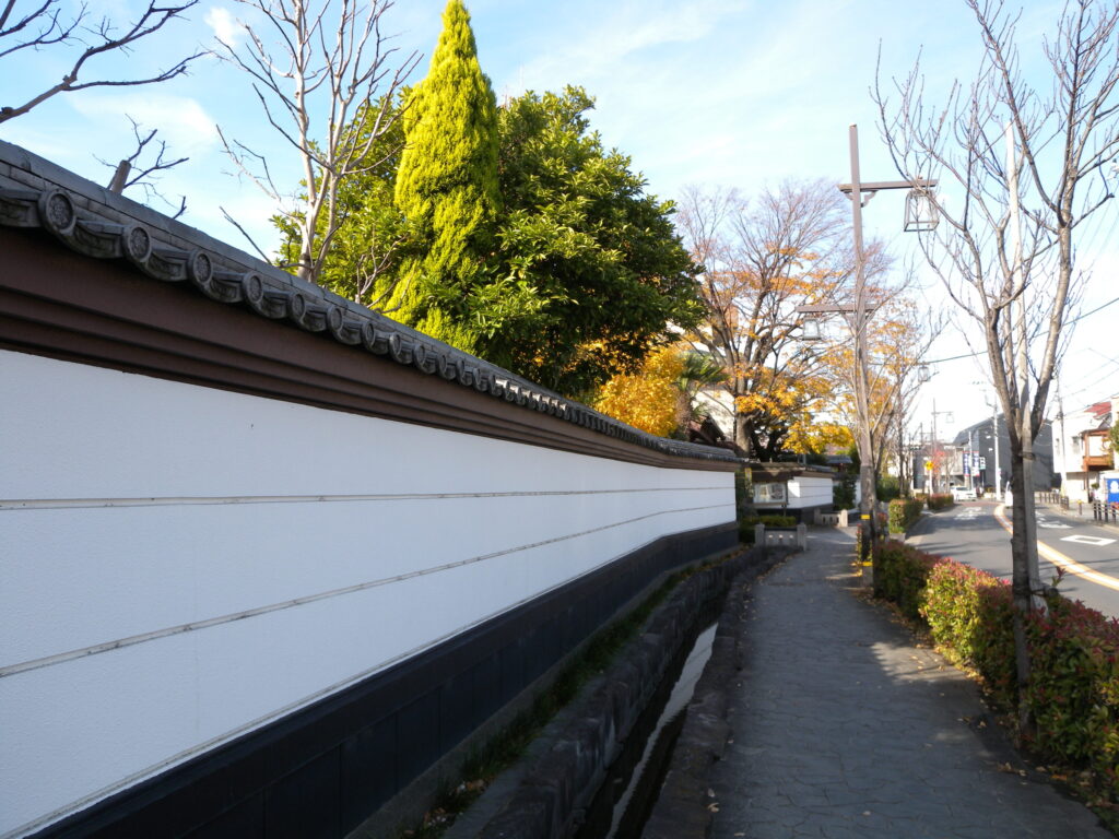 伊興寺町