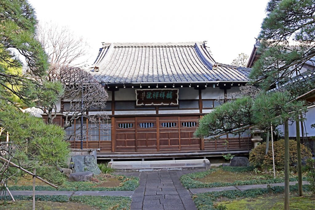 麟祥院（春日局の墓）