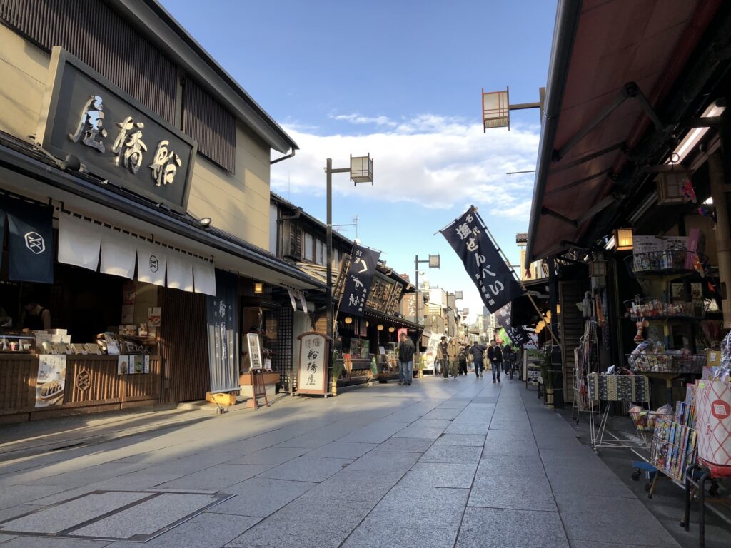 柴又帝釈天門前参道商店街