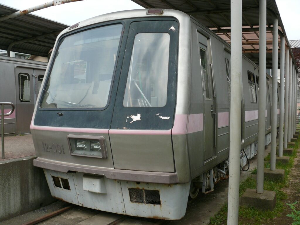 千早フラワー公園・都営大江戸線試作車