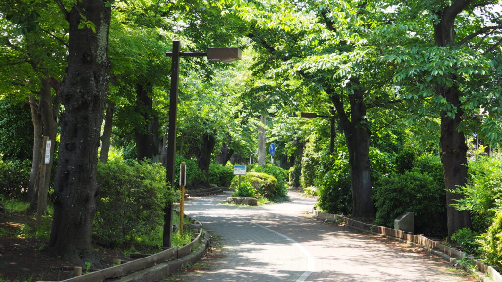 南砂緑道公園（都電砂町線廃線跡）