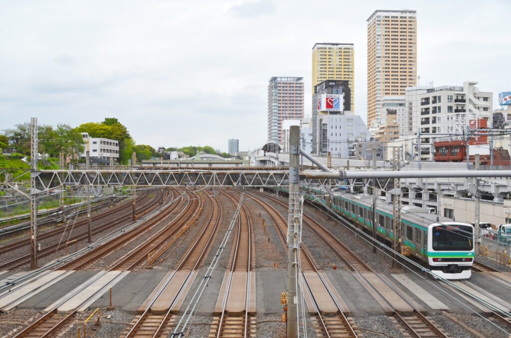 芋坂跨線橋