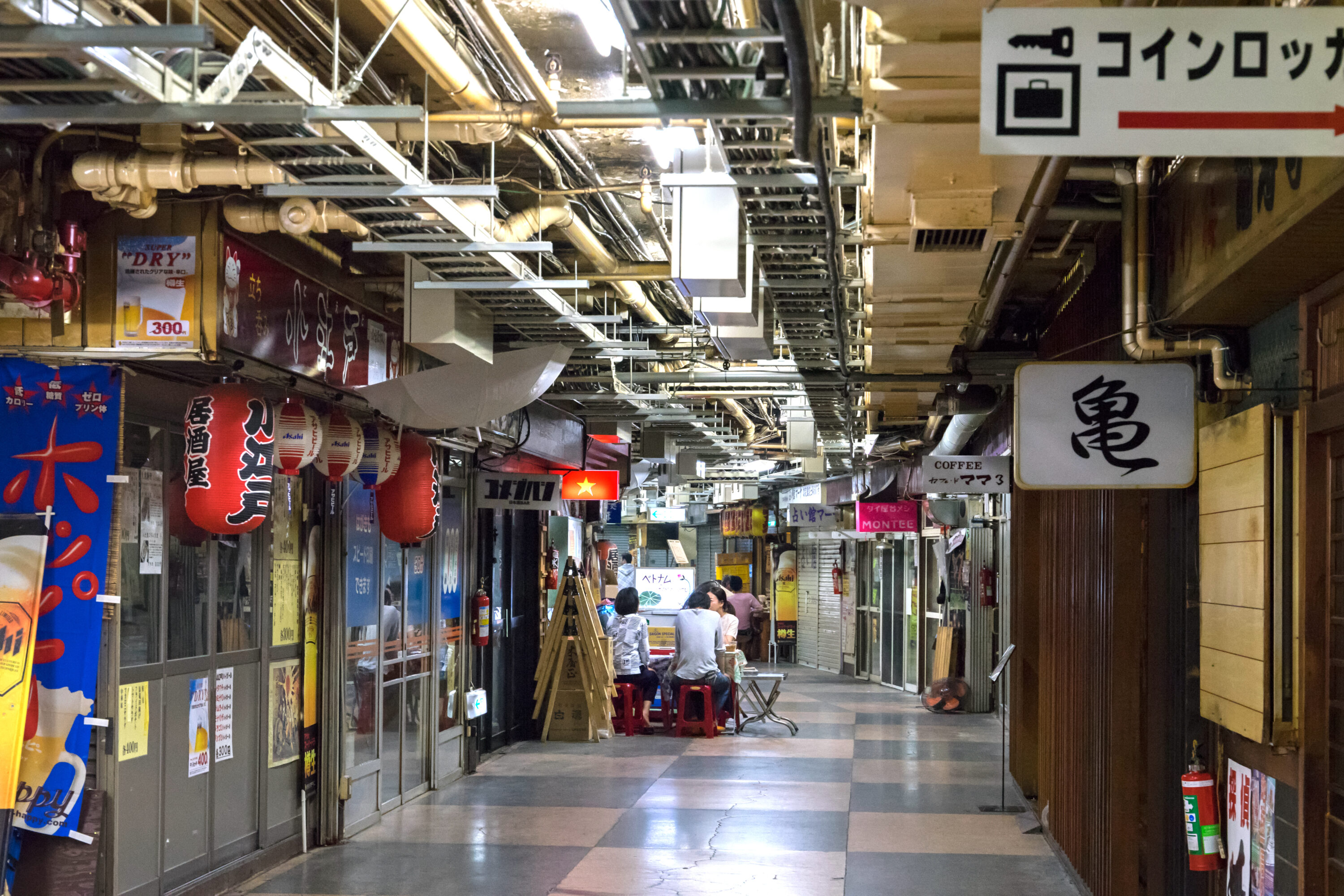浅草地下商店街（現存する日本最古の地下街）