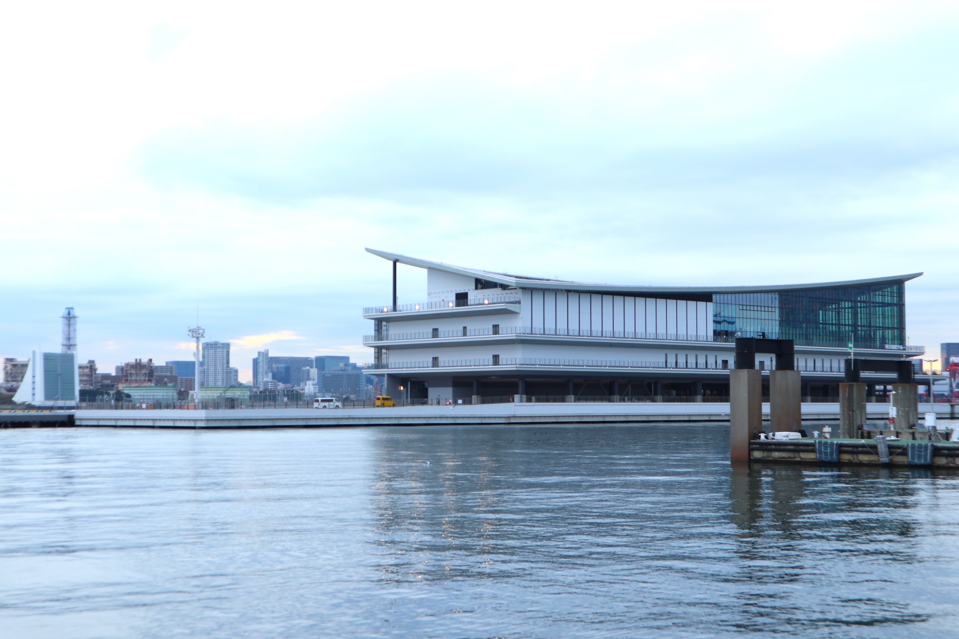 青海北ふ頭公園