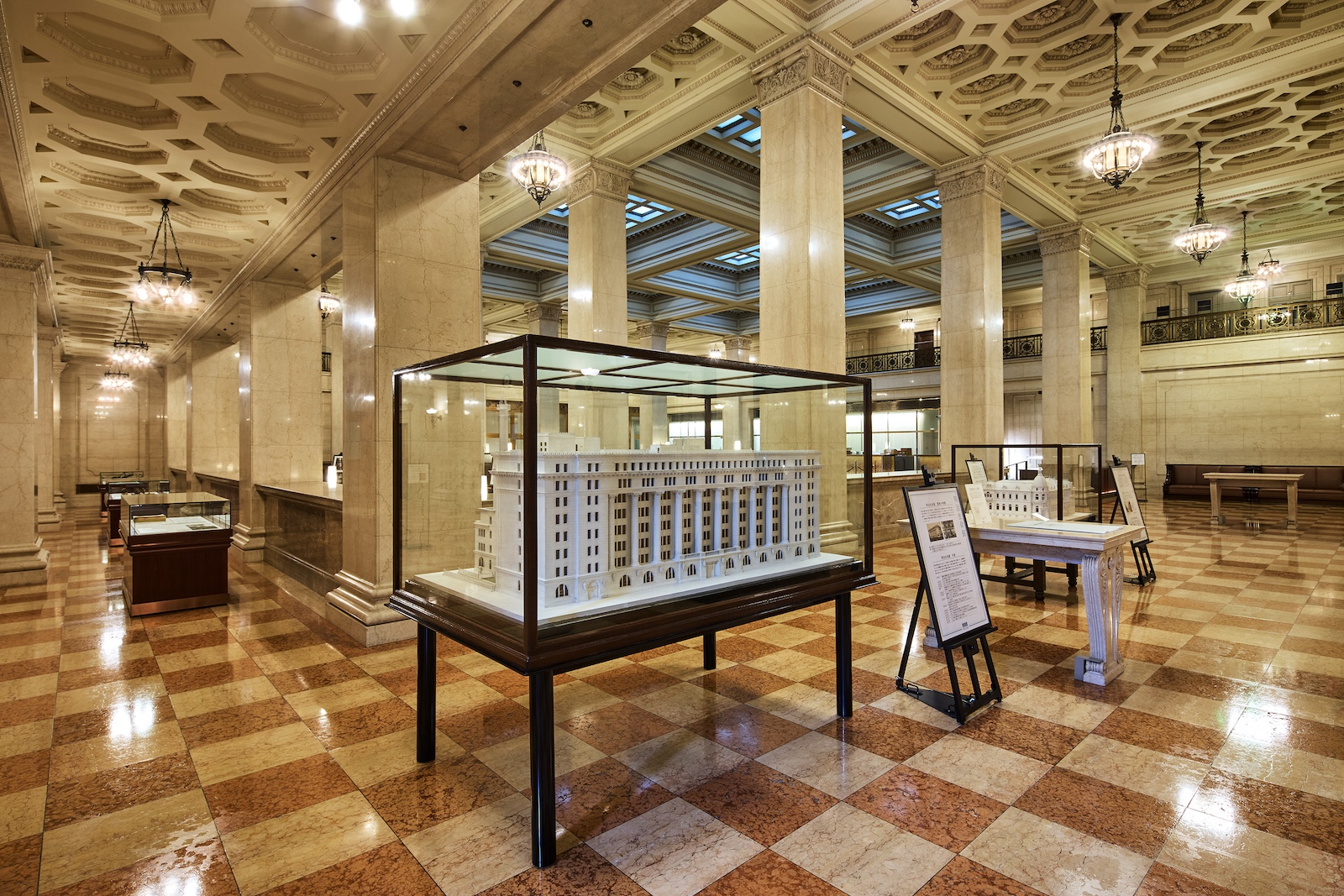 重要文化財「明治生命館」