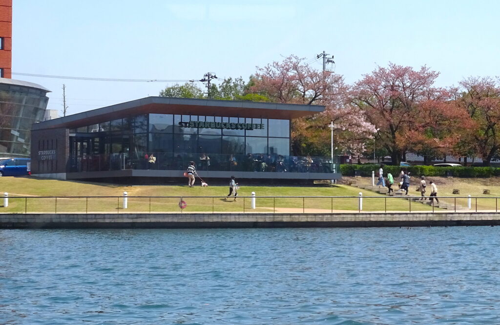 スターバックスコーヒー 富山環水公園店