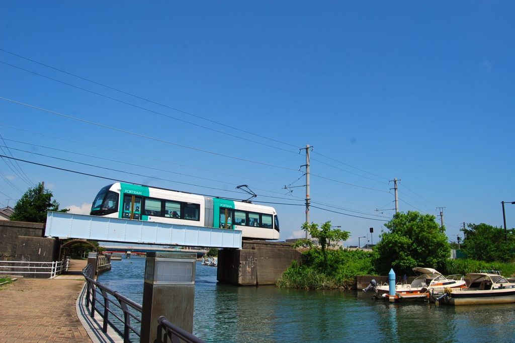 富山ライトレール