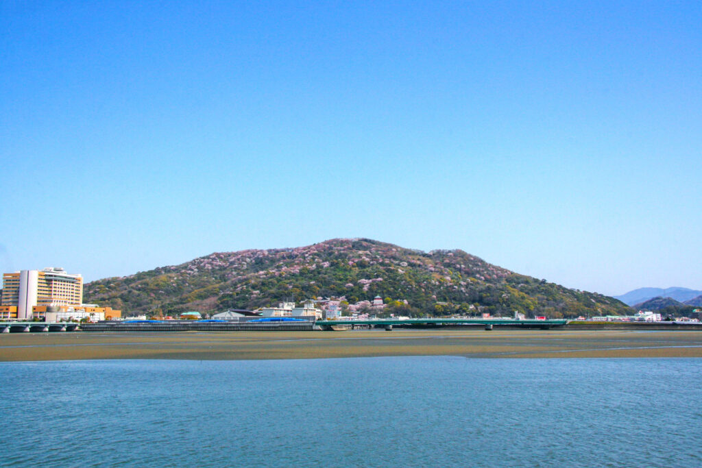 片男波公園