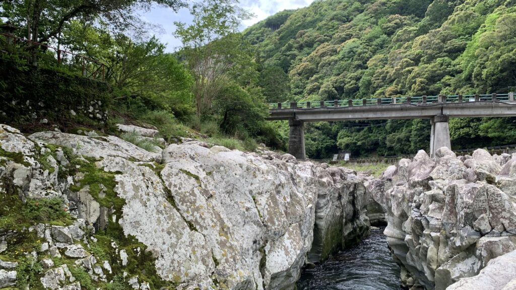 滝の拝