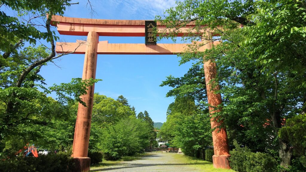 八坂神社（築山館跡）