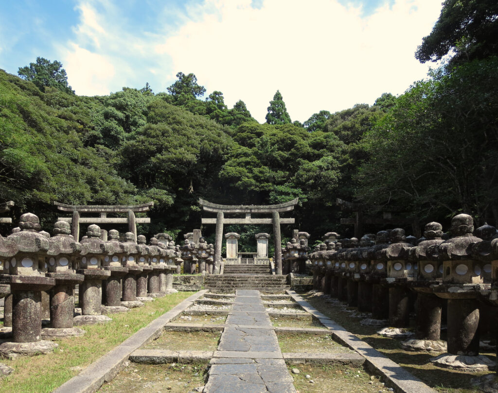 萩藩主毛利家墓所（東光寺墓所）