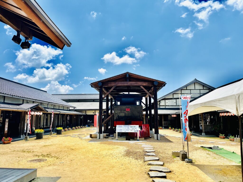 道の駅蛍街道西ノ市・長門鉄道101号