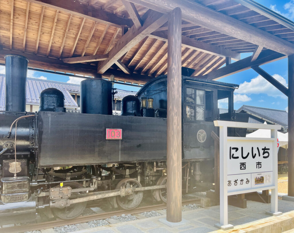 道の駅蛍街道西ノ市・長門鉄道101号