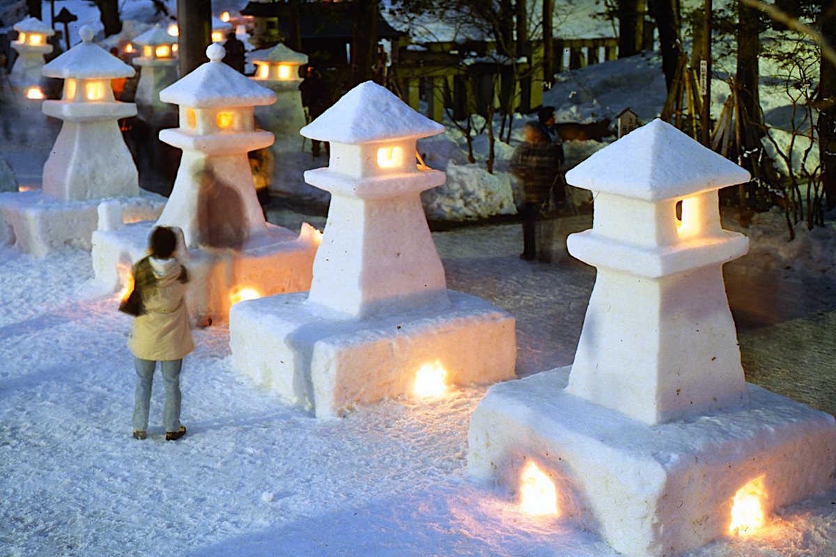 上杉雪灯篭まつり