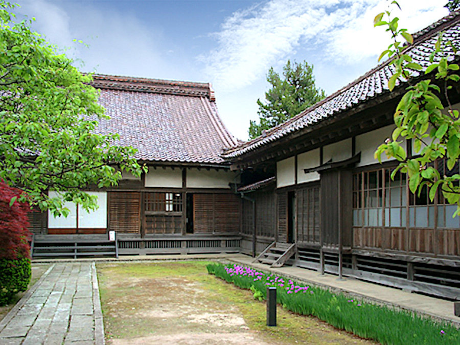 致道館