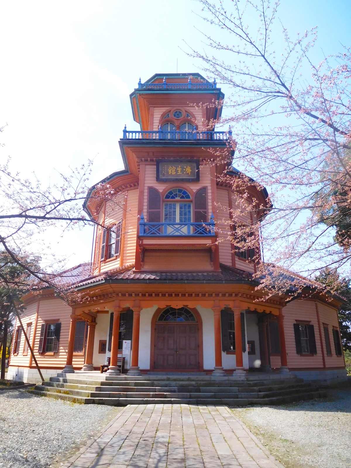 旧済生館本館
