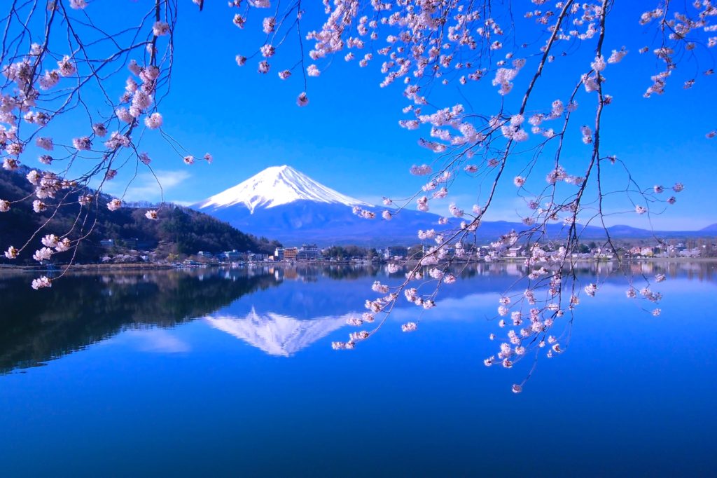 河口湖・産屋ヶ崎