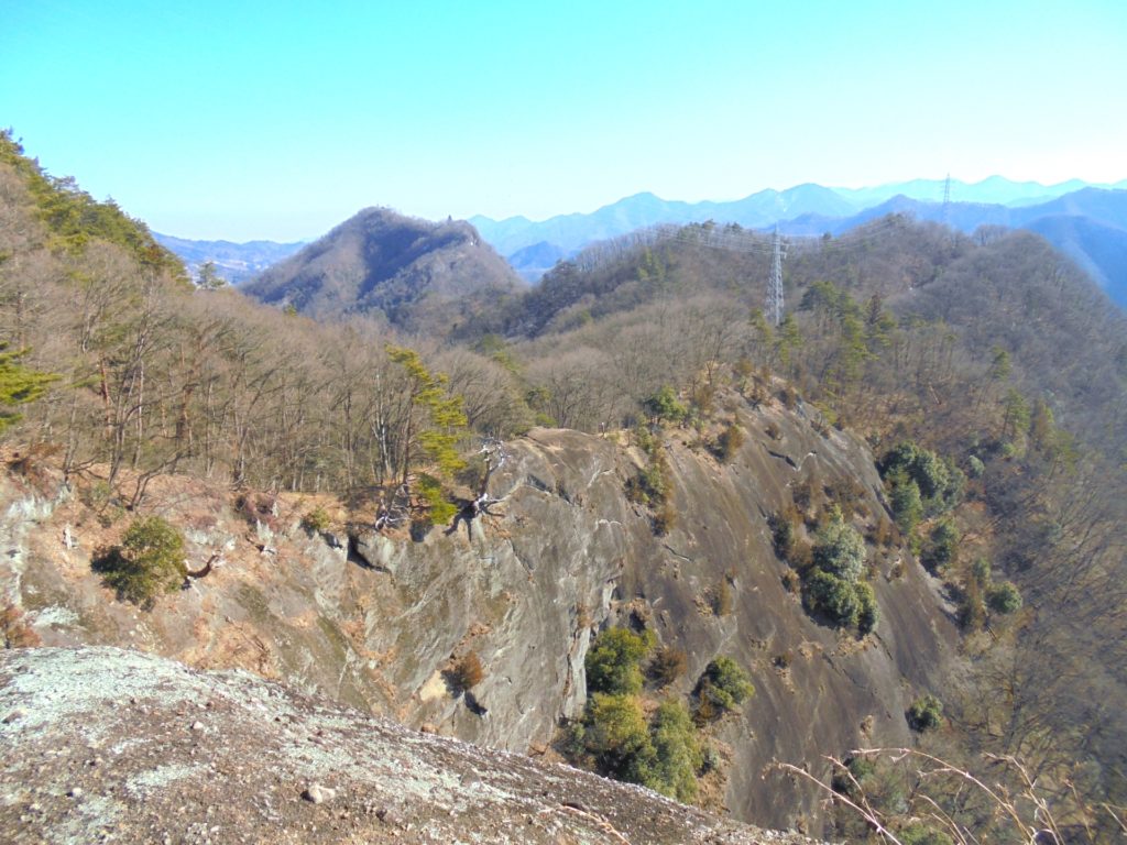 岩殿山