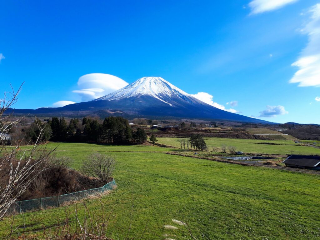山梨県道・静岡県道71号富士宮鳴沢線
