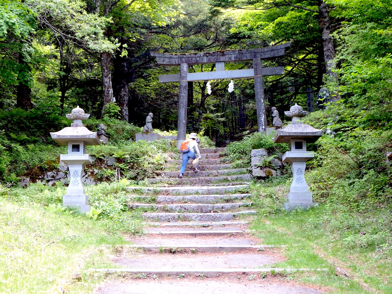 吉田口馬返し